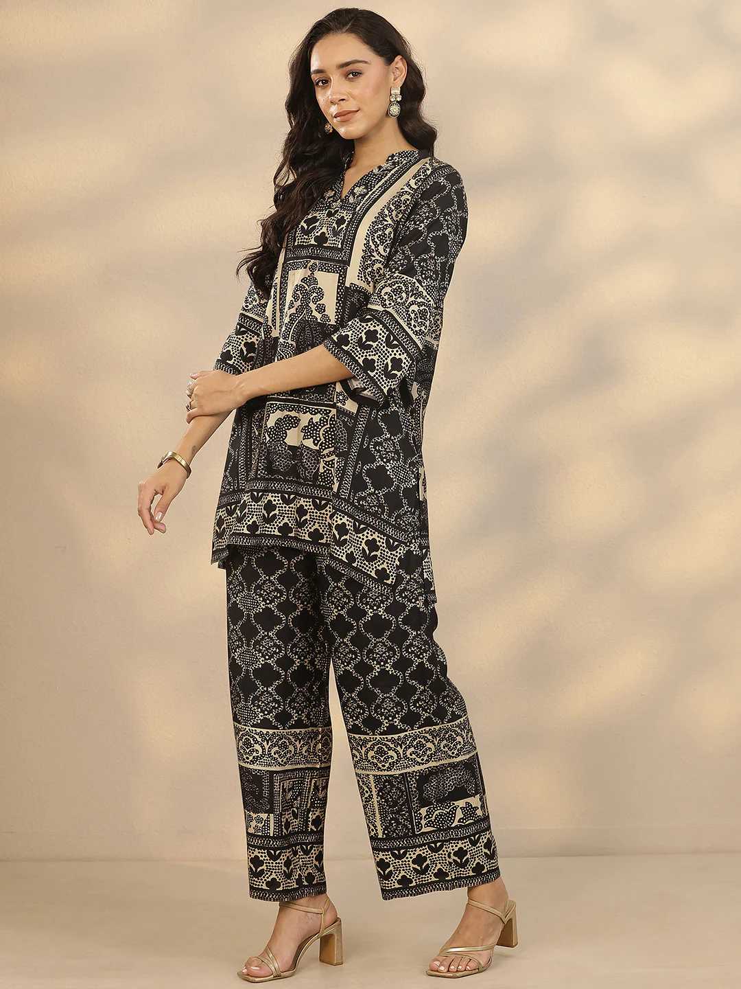 Black Printed Muslin Co-Ord Sets - Image 3